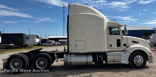 Image of Peterbilt 386 equipment image 3