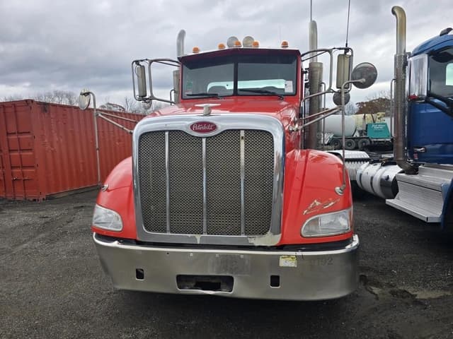 Image of Peterbilt 386 equipment image 1