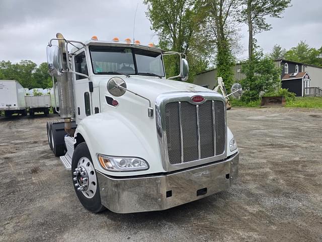 Image of Peterbilt 386 equipment image 3