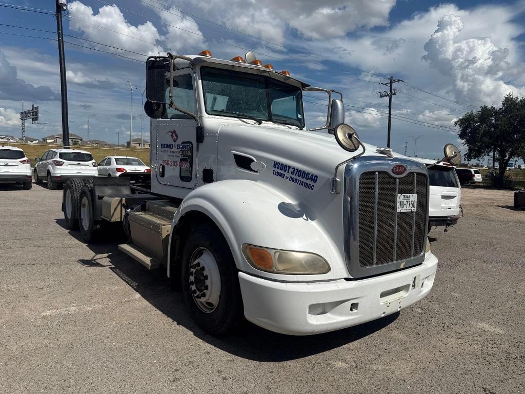 Image of Peterbilt 386 Primary image