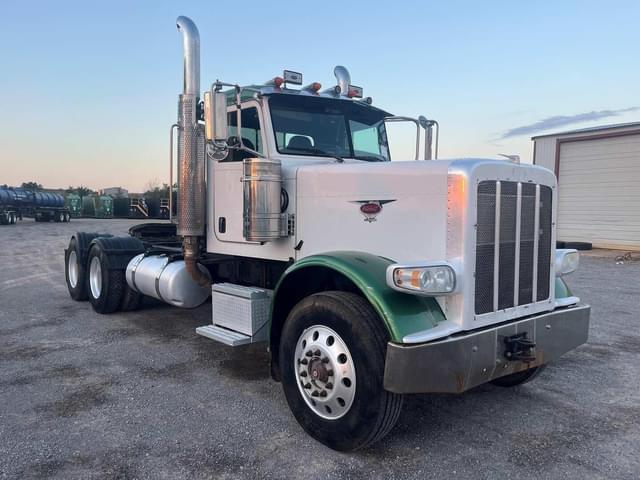 Image of Peterbilt 388 equipment image 2