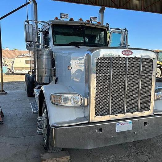 Image of Peterbilt 388 equipment image 2