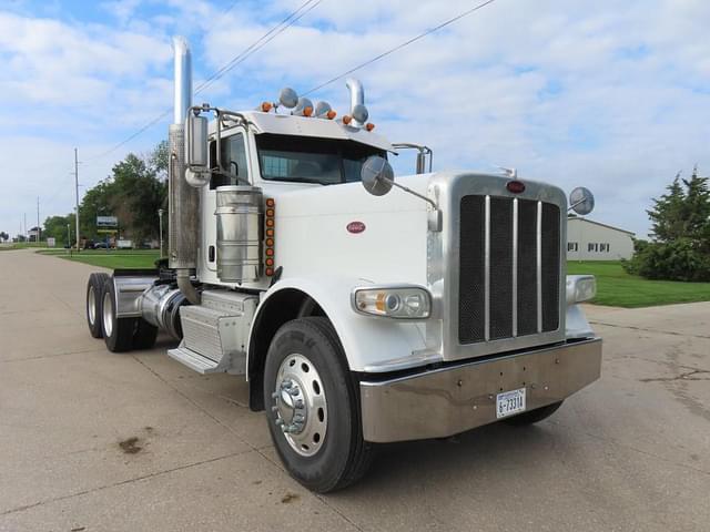 Image of Peterbilt 389 equipment image 3