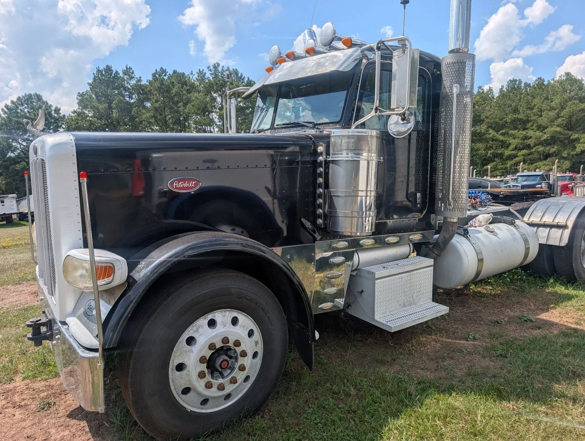 2012 Peterbilt 389 Equipment Image0