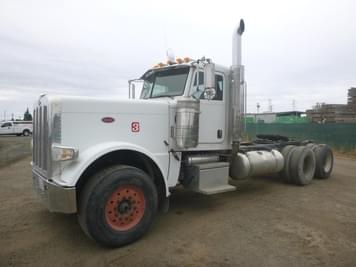 Main image Peterbilt 389