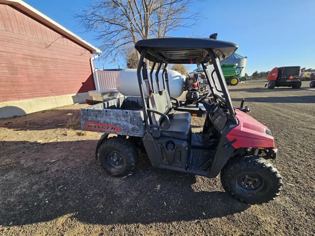 Image of Polaris RANGER 4X4 equipment image 3