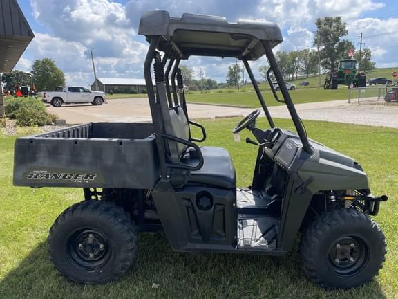 Image of Polaris Ranger 400 equipment image 4