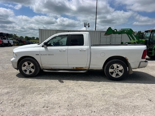 Image of Dodge Ram 1500 equipment image 1