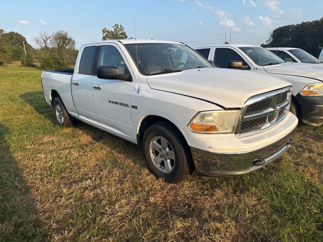 Image of Dodge Ram 1500 equipment image 2