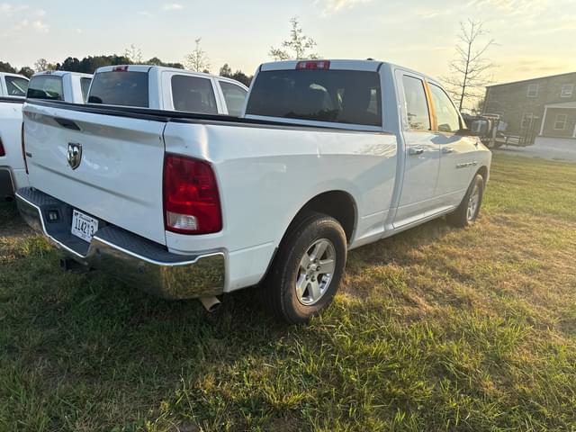 Image of Dodge Ram 1500 equipment image 3