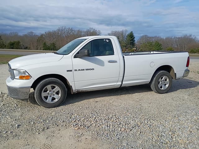 Image of Dodge Ram 1500 equipment image 1