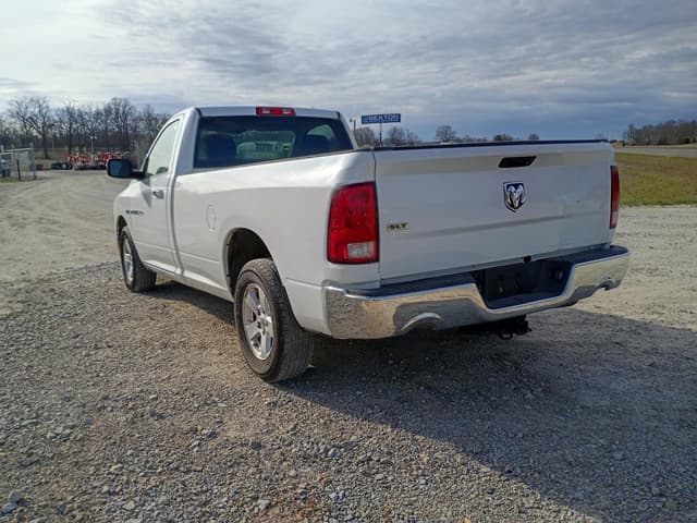 Image of Dodge Ram 1500 equipment image 4