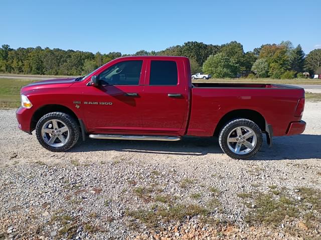 Image of Dodge Ram 1500 equipment image 2