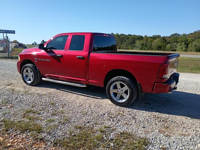 Image of Dodge Ram 1500 equipment image 3