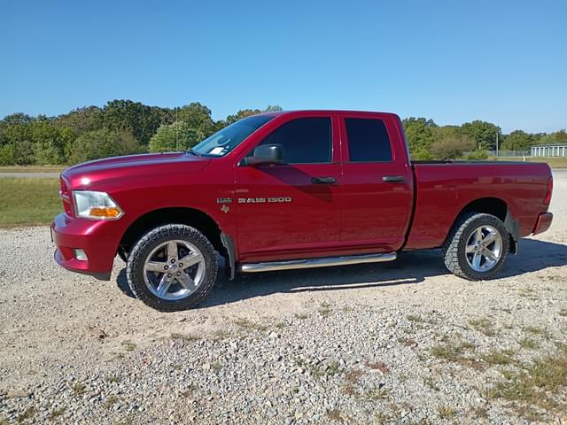 Image of Dodge Ram 1500 equipment image 1