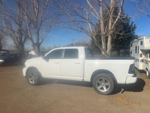 Image of Dodge Ram 1500 equipment image 1