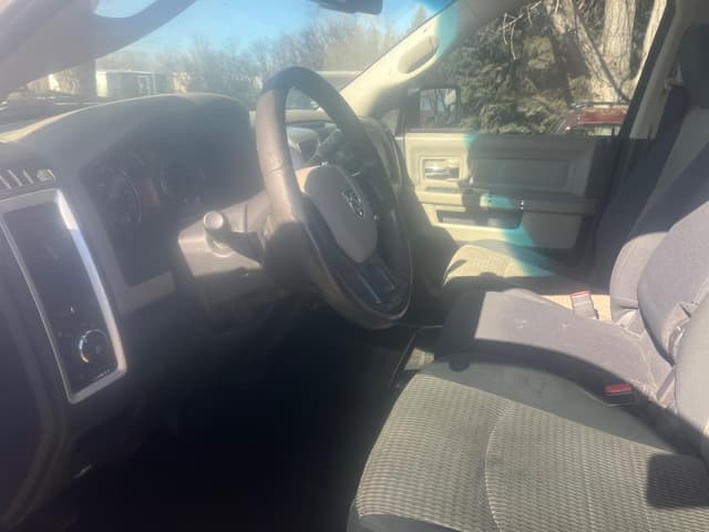 Image of Dodge Ram 1500 equipment image 4