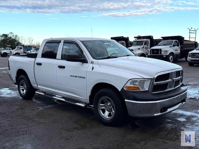 Image of Dodge Ram 1500 equipment image 2