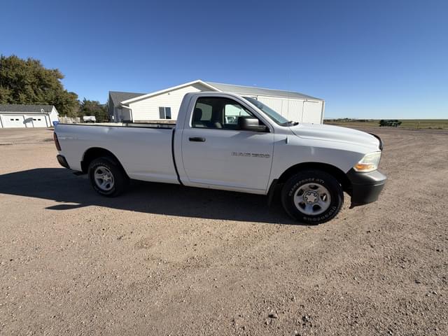 Image of Dodge Ram 1500 equipment image 1
