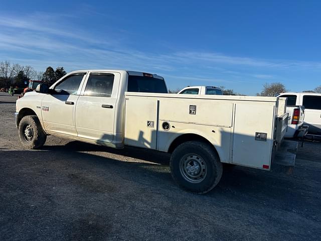 Image of Dodge Ram 2500 equipment image 3