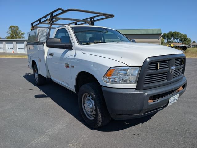 Image of Dodge Ram 2500 equipment image 2