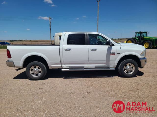 Image of Dodge Ram 2500HD equipment image 3