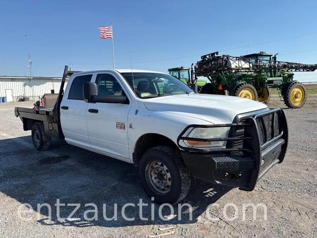 Image of Dodge Ram 2500 equipment image 2