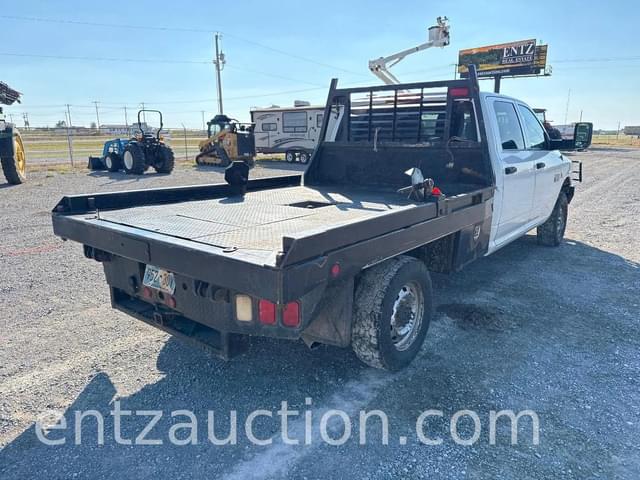 Image of Dodge Ram 2500 equipment image 4