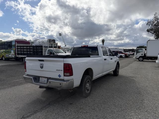 Image of Dodge Ram 2500 equipment image 2