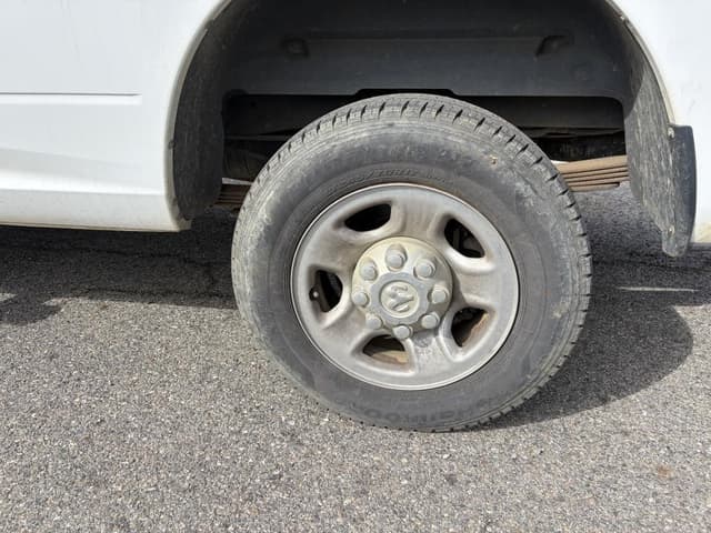 Image of Dodge Ram 2500 equipment image 4