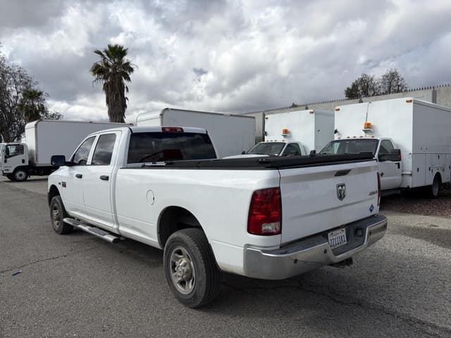 Image of Dodge Ram 2500 equipment image 3