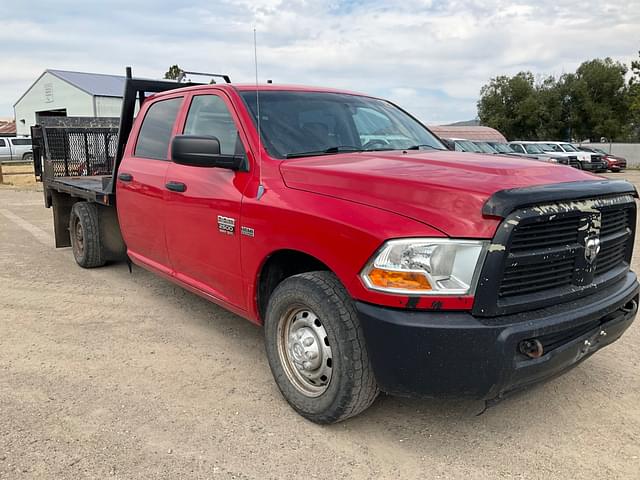 Image of Dodge Ram 2500 equipment image 2