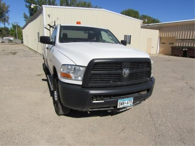 Image of Dodge Ram 2500HD equipment image 2