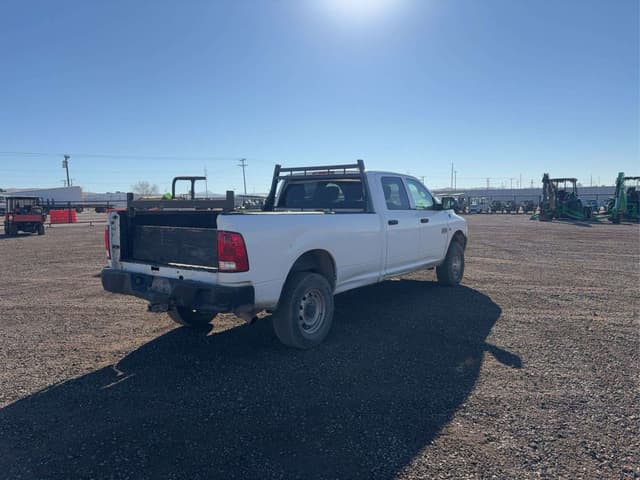 Image of Dodge Ram 3500 equipment image 4