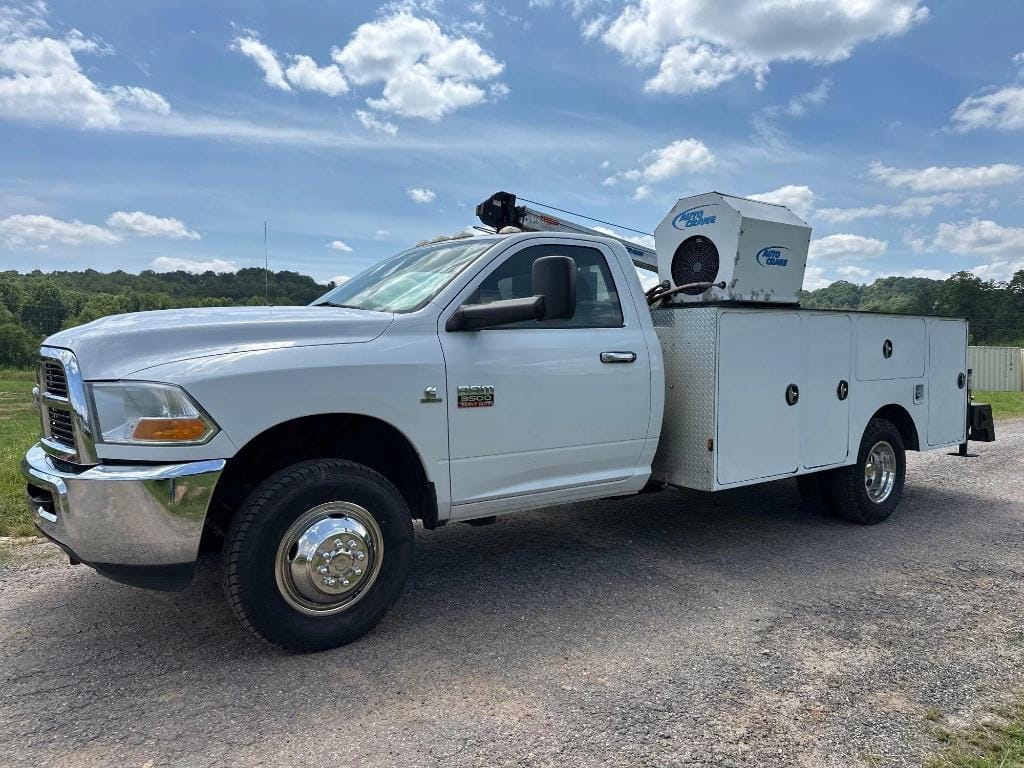 2012 Dodge Ram 3500 Equipment Image0