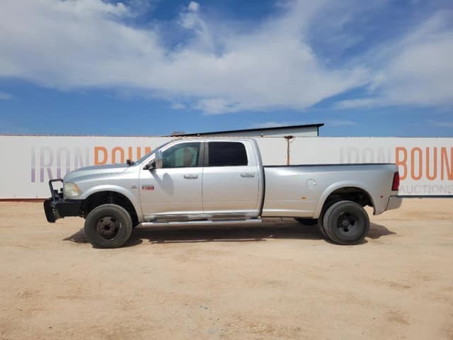 Image of Dodge Ram 3500 equipment image 1