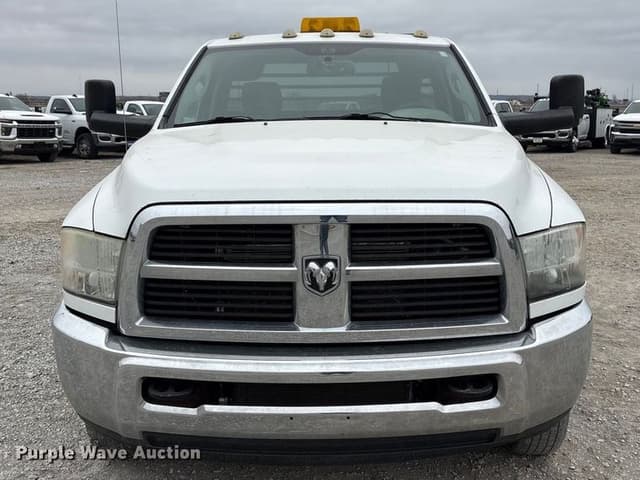 Image of Dodge Ram 3500 equipment image 1