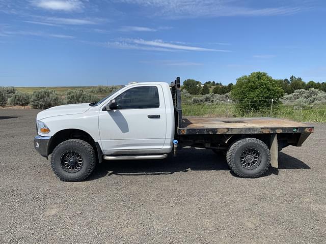 Image of Dodge Ram 3500 equipment image 1