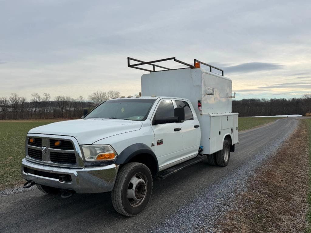 2012 Dodge Ram 3500 Equipment Image0