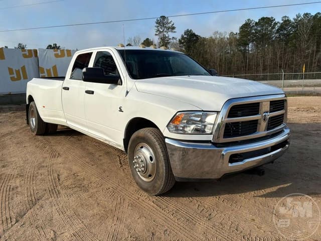 Image of Dodge Ram 3500HD equipment image 2