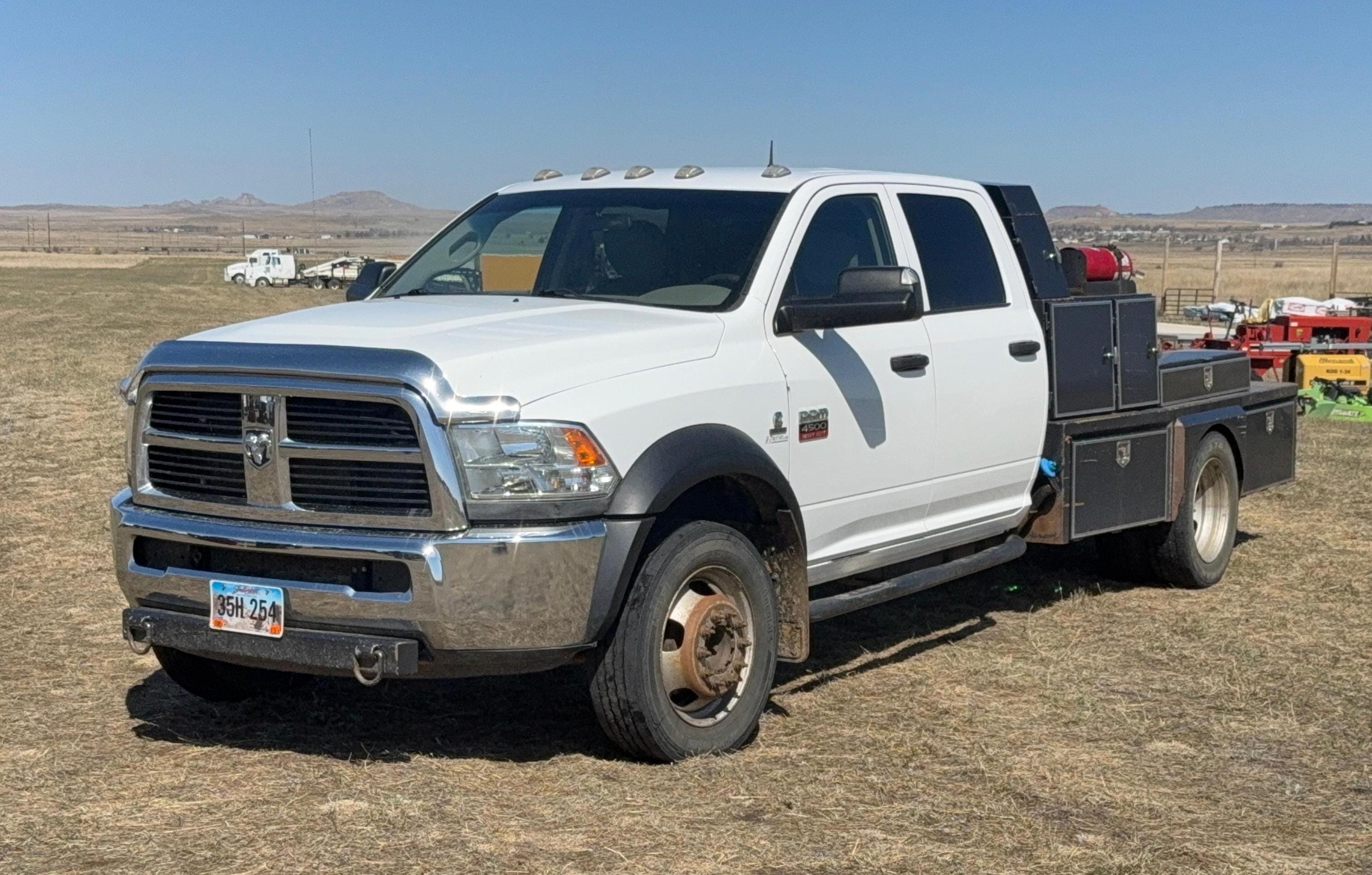 2012 Dodge Ram 4500HD Equipment Image0
