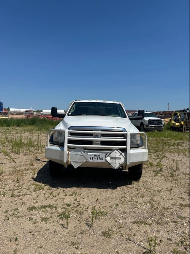 Image of Dodge Ram 5500 equipment image 1