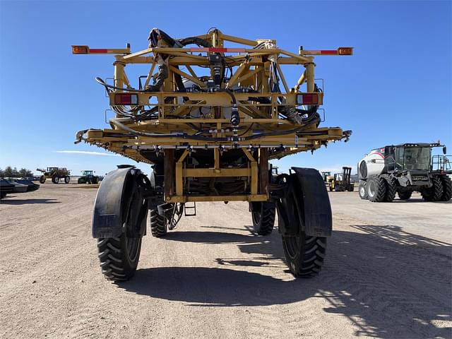 Image of RoGator RG1300 equipment image 4