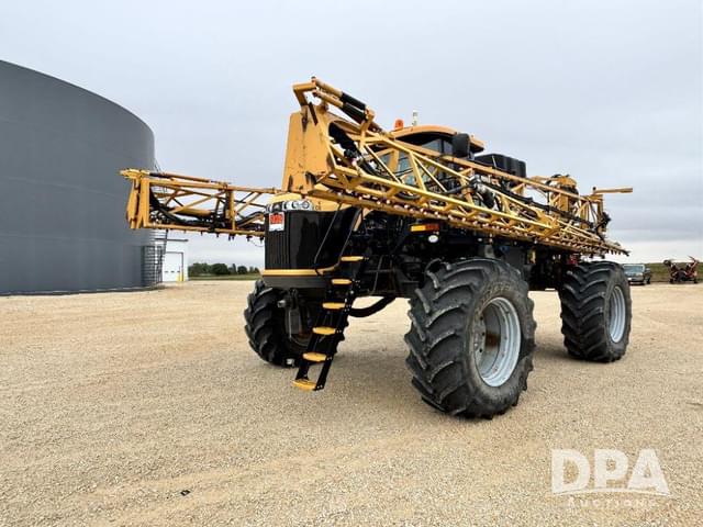 Image of RoGator RG1300 equipment image 1