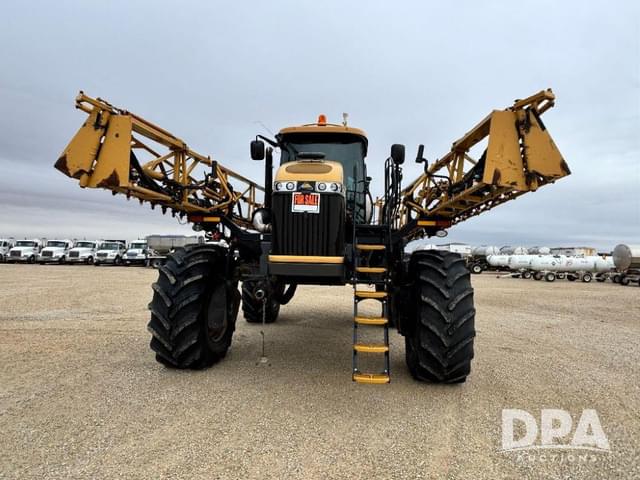 Image of RoGator RG1300 equipment image 3