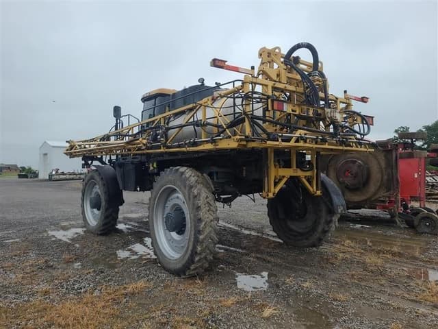Image of RoGator RG1100B equipment image 3