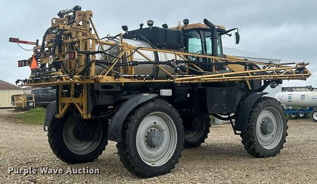 Image of RoGator RG1100 equipment image 4