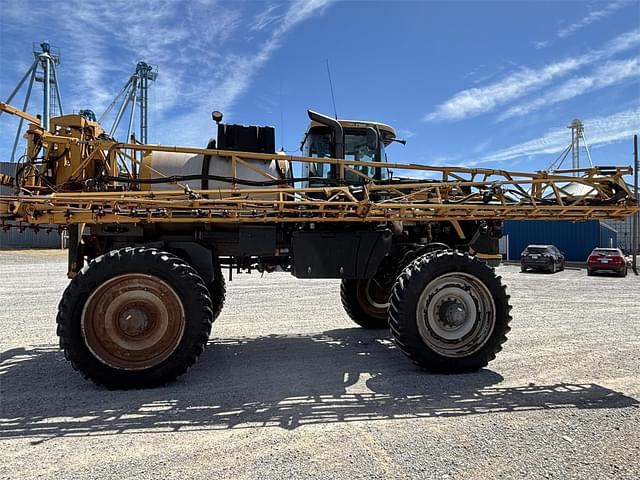 Image of RoGator RG1300 equipment image 1