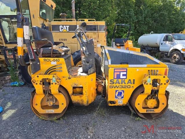 Image of Sakai SW320-1 equipment image 1