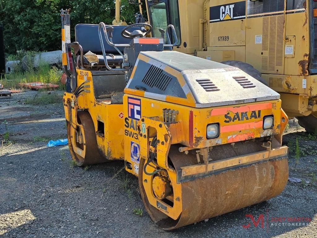 2012 Sakai SW320-1 Equipment Image0